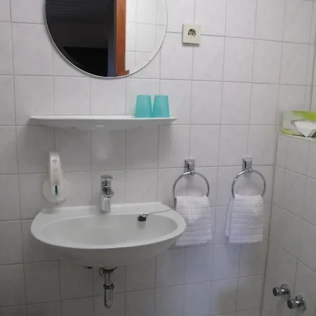 Skandinavia Πανσιόν 3*